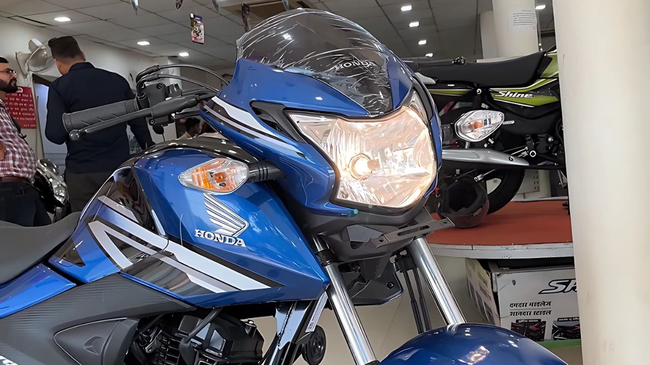 2024 Honda Livo : इतनी शानदार बाइक कीमत और माइलेज सुनकर हैरान रह जाएंगे!